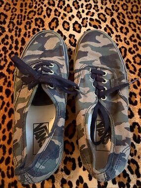 Vans Camo Low-Top Sneakers - Olive/Black
